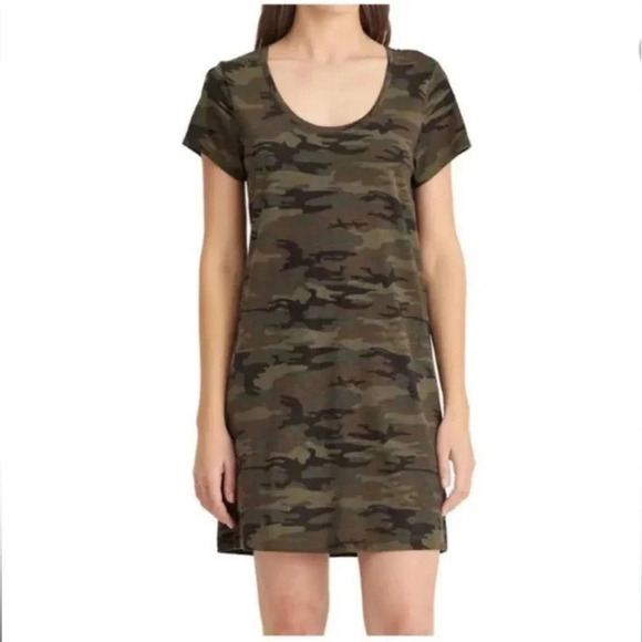 Social Standard by Sanctuary Scoop Neck Camouflage Mini Dress Size Medium - Picture 1 of 8
